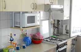 De vanzare 4 camere, 82.5 mp utili, balcon, parcare si boxa la subsol