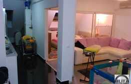 Vanzare mansarda inalta cu 2 camere, 42 mp, AC, zona Porii! Cu parcare!