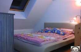 Vanzare mansarda inalta cu 2 camere, 42 mp, AC, zona Porii! Cu parcare!