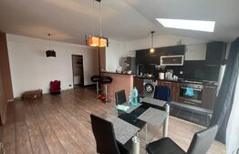 Apartament de 3 camere, 67mp, parcare, zona Teilor