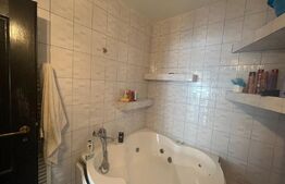 Apartament de 3 camere, 67mp, parcare, zona Teilor