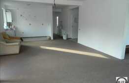 Apartament 4 camere, 105 mp, loc parcare, 2 garaje! Zona Tauti!