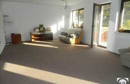 Apartament 4 camere, 105 mp, loc parcare, 2 garaje! Zona Tauti!