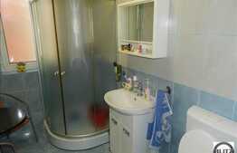 2 camere 58.8 mp utili, etaj intermediar, cu loc de parcare in zona Eroilor!