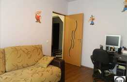 Vanzare 2 camere, 56 mp, cu 2 balcoane, zona strazii Eroilor