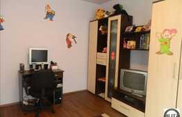 Vanzare 2 camere, 56 mp, cu 2 balcoane, zona strazii Eroilor