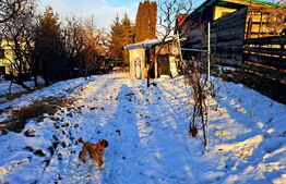 Teren cu suprafata de 560 mp, cu casa veche,situat in cartierul Andrei Muresanu