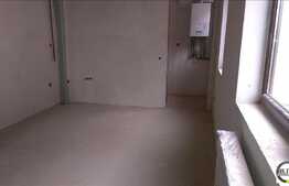 3 camere, etaj intermediar, zona strazii Tauti! Semifinisat! Parcare cu CF!