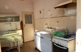 Casa renovabila, teren 300 mp, zona strada Fabricii