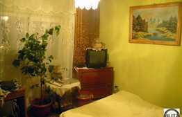 Vanzare apartament cu 2 camere, Orientare Estica, zona Billa