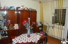 Vanzare apartament cu 2 camere, Orientare Estica, zona Billa