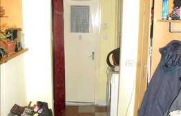 Vanzare apartament cu 2 camere, Orientare Estica, zona Billa