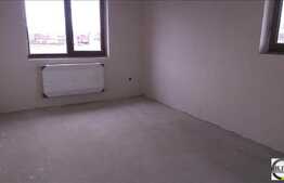 2 camere, 54 mp, balcon, semifinisat!Imobil finalizat in 2014! Parcare inclusa!