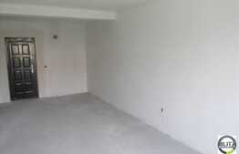 De vanzare 1 camera, 43 mp, balcon, decomandat, zona linistita! Semifinisat!