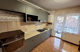 Apartament 2 camere, 52 mp, parcare, balcon, zona Pod Ira