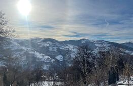 Casa de vanzare la Muntele Rece, teren de 2500 mp 