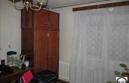 De vanzare 2 camere, 47 mp utili, balcon, zona Hotelului Royal!