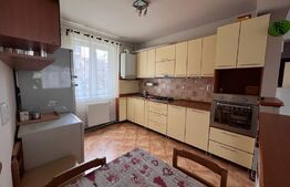Apartament in zona rezidentiala, complex privat, garaj, Zona Engels