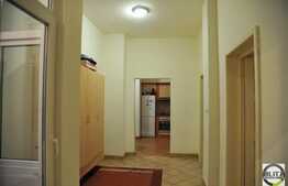 Vanzare 2 camere, decomandat, 113 mp, 1 loc de parcare, zona Piata Unirii!