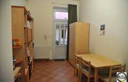 Vanzare 2 camere, decomandat, 113 mp, 1 loc de parcare, zona Piata Unirii!