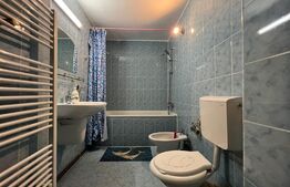 Apartament de 2 camere, 60mp, decomandat, zona Piata Cipariu