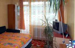 Apartament de vanzare, 3 camere, etaj intermediar, zona Fantanele!