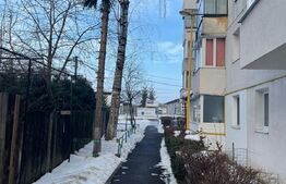 Apartament 3 camere, decomandat, 52mp, etaj 2,  cartier Noua