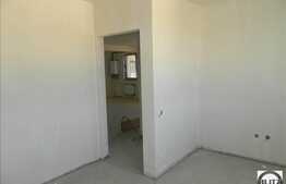 Apartament cu scara interioara, 118.25 mp, semifinisat, zona linistita! Parcare!