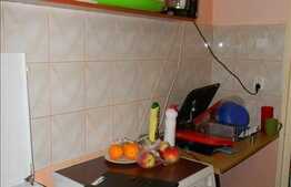 Vanzare 1 camera 36 mp utili, decomandat, boxa la subsol, zona strazii Donath!