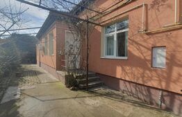 Casa de vanzare, 220 mp, teren de 300 mp, zona Kaufland!