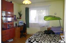 Apartament 3 camere, 60 mp utili, decomandat, boxa la subsol, zona strazii Gruia