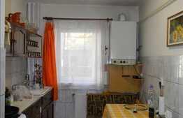 Apartament 3 camere, 60 mp utili, decomandat, boxa la subsol, zona strazii Gruia