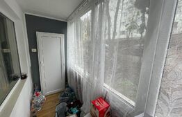 Apartament cu 3 camere, decomandat, balcon, zona Nora