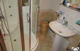 Apartament de vanzare, 2 camere, 60 mp, etaj intermediar, boxa, zona N.Titulescu