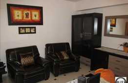 Apartament de vanzare, 2 camere, 60 mp, etaj intermediar, boxa, zona N.Titulescu