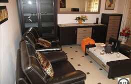 Apartament de vanzare, 2 camere, 60 mp, etaj intermediar, boxa, zona N.Titulescu