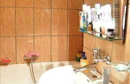 4 camere, decomandat, 95,2 mp, 1 parcare, boxa la subsol, zona Piata Marasti!