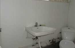 Apartament 1 camera, 25 mp utili, curte comuna, zona Farmec