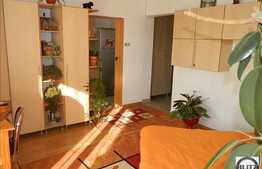 1 camera, 34 mp, balcon, etaj intermediar, zona strazii Eroilor! Parcare!