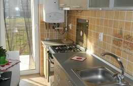 1 camera, 34 mp, balcon, etaj intermediar, zona strazii Eroilor! Parcare!