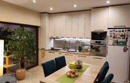 View Spectaculos! Apartament 3 camere, semidecomandat, 98 mp, zona Manastur