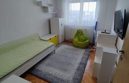 Apartament de 3 camere, decomandat, 67mp, 2 balcoane, zona Nora