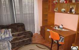 Vanzare 3 camere, decomandat, 62 mp utili, zona strazii Aurel Vlaicu!