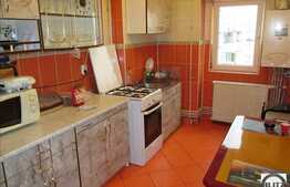 Vanzare 3 camere, decomandat, 62 mp utili, zona strazii Aurel Vlaicu!