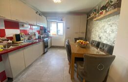 Apartament de 2 camere decomandat, SUD, etaj intermediar, zona Plaja Grigorescu 