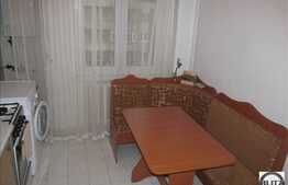 De vanzare 4 camere, decomandat, zona benzinariei Mol! Garaj!