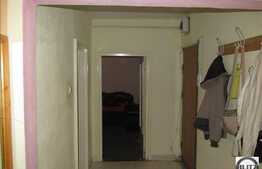 De vanzare 4 camere, decomandat, zona benzinariei Mol! Garaj!