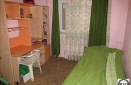 De vanzare 4 camere, decomandat, zona benzinariei Mol! Garaj!