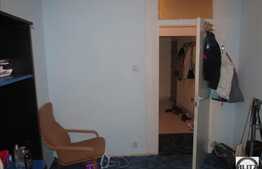 De vanzare 4 camere, decomandat, zona benzinariei Mol! Garaj!