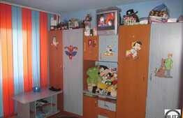 2 camere, 50 mp, decomandat, la 5 minute de IULIUS MALL! Loc parcare + Boxa!